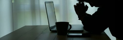 Gen Z et IT : ils codent avec Claude, mais craignent pour leur job